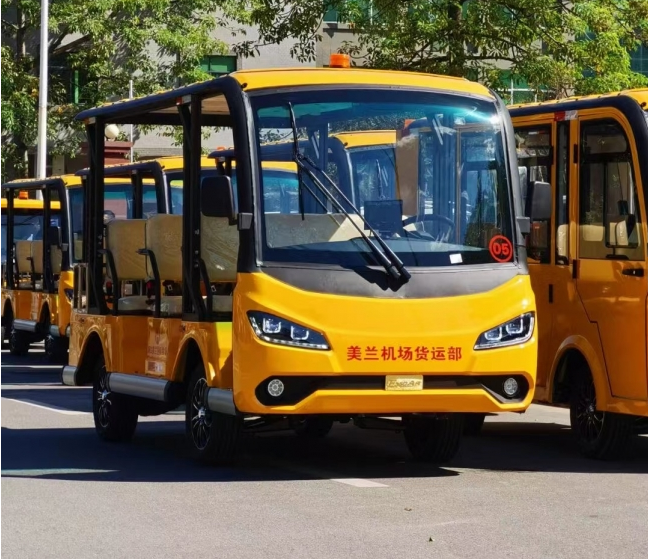 海口美蘭國際機場訂購我司觀光車11台